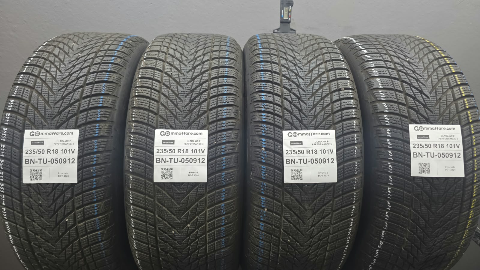 Goodyear ULTRA GRIP PERFORMANCE 3